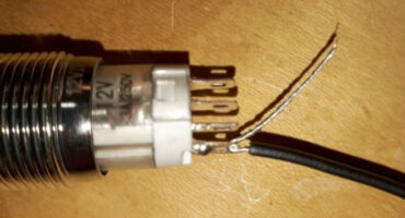 Attach the Wires to the Push Button Attach the Wires to the Push Button