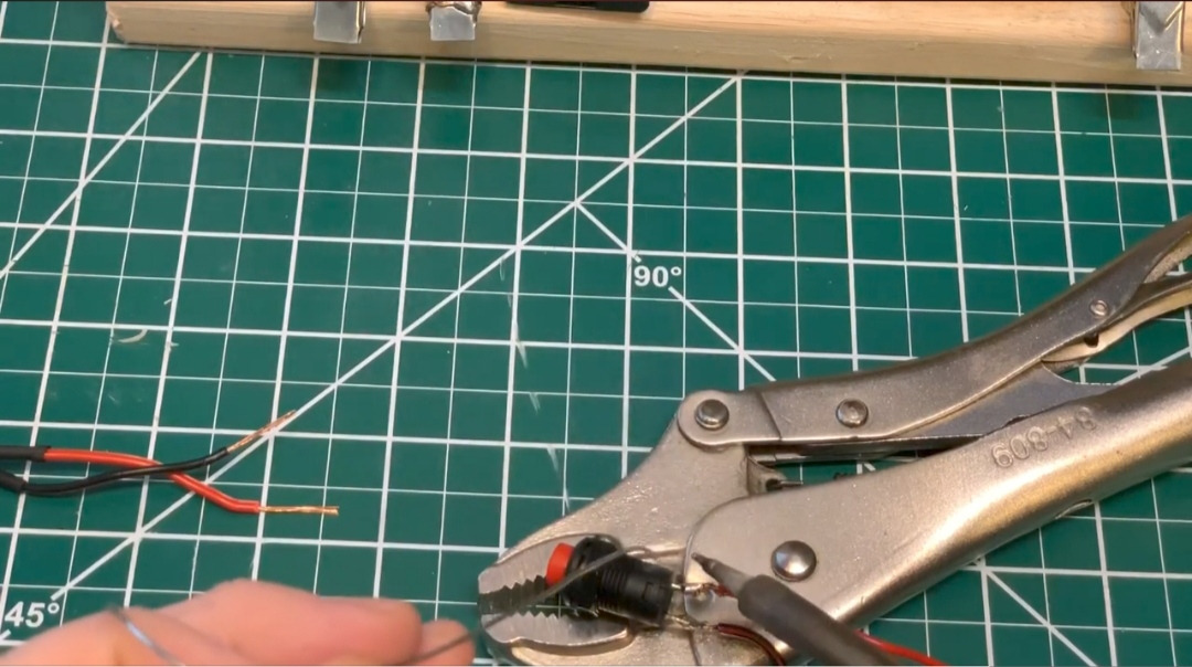 Complete the Circuit Complete the Circuit