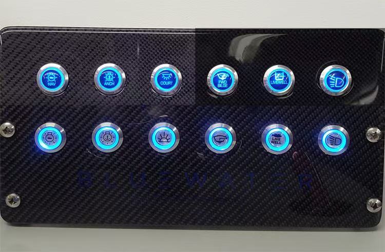 دليل تفصيلي لتوصيل مفتاح زر ضغط مثبت على لوحة